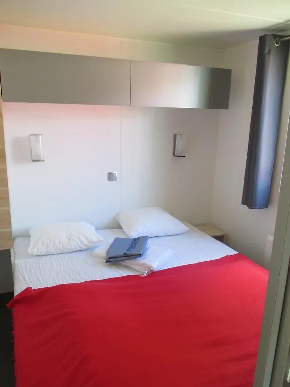 Vakantiepark Delftse Hout 0*, Делфт